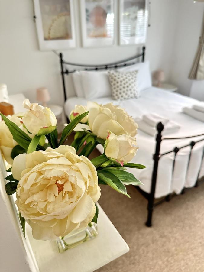Amazing Apartment, Private Garden, Off Street Parking Brighton Eksteriør bilde