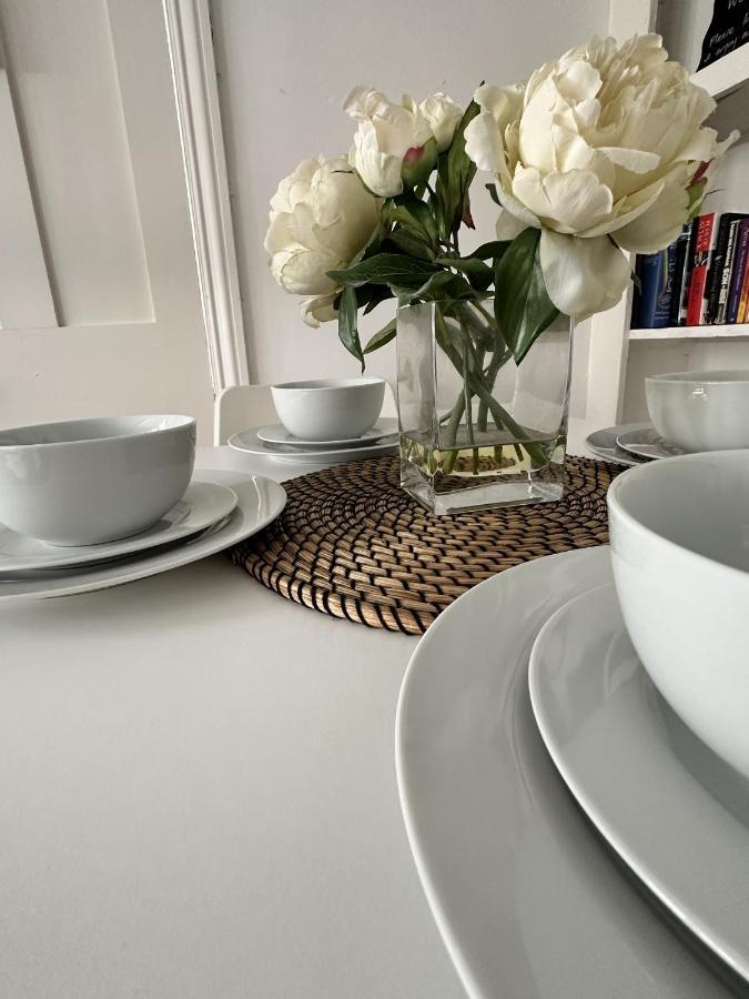 Amazing Apartment, Private Garden, Off Street Parking Brighton Eksteriør bilde